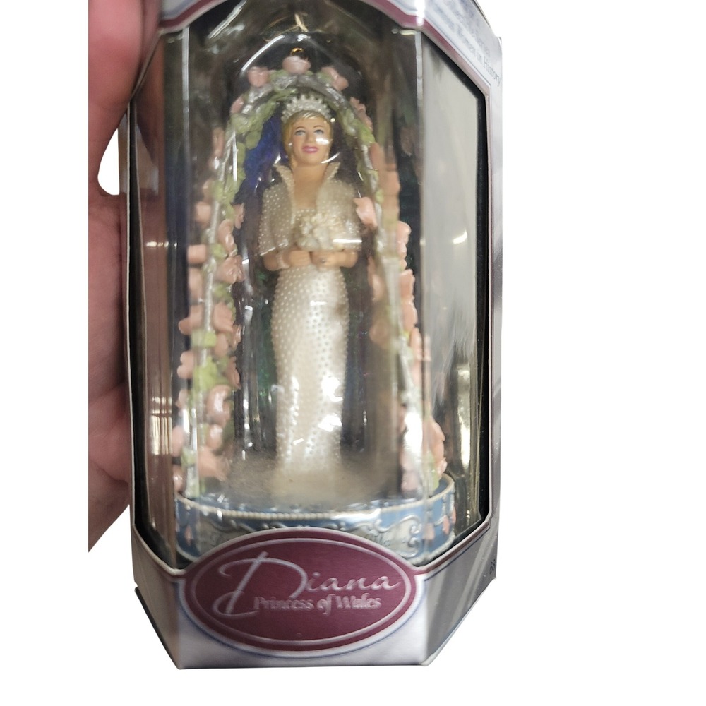 Carlton Cards Diana Princess of Wales Ornament Collectible Famous Women History